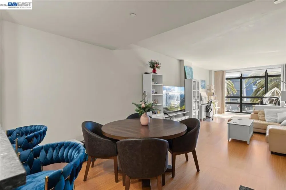 88 E San Fernando St #303 San Jose, CA 95113