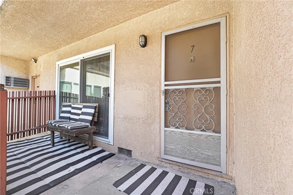 5232 Corteen Place #7 Valley Village, CA 91607