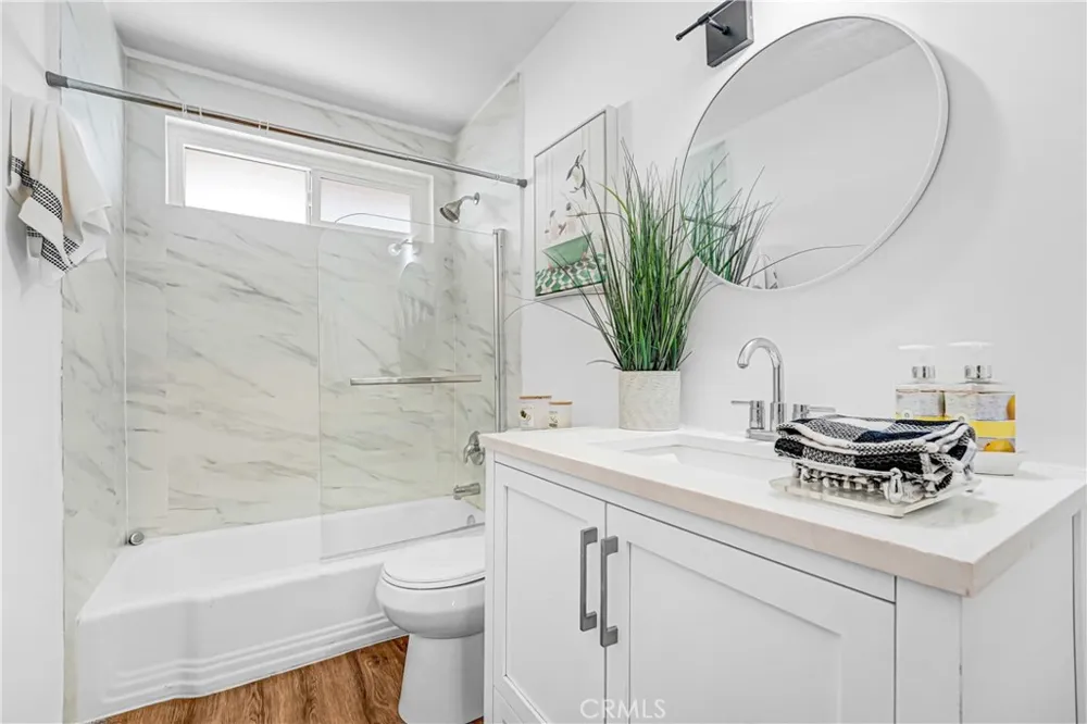 5232 Corteen Place #7 Valley Village, CA 91607