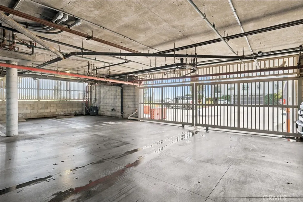 4167 Warner #205 Huntington Beach, CA 92649