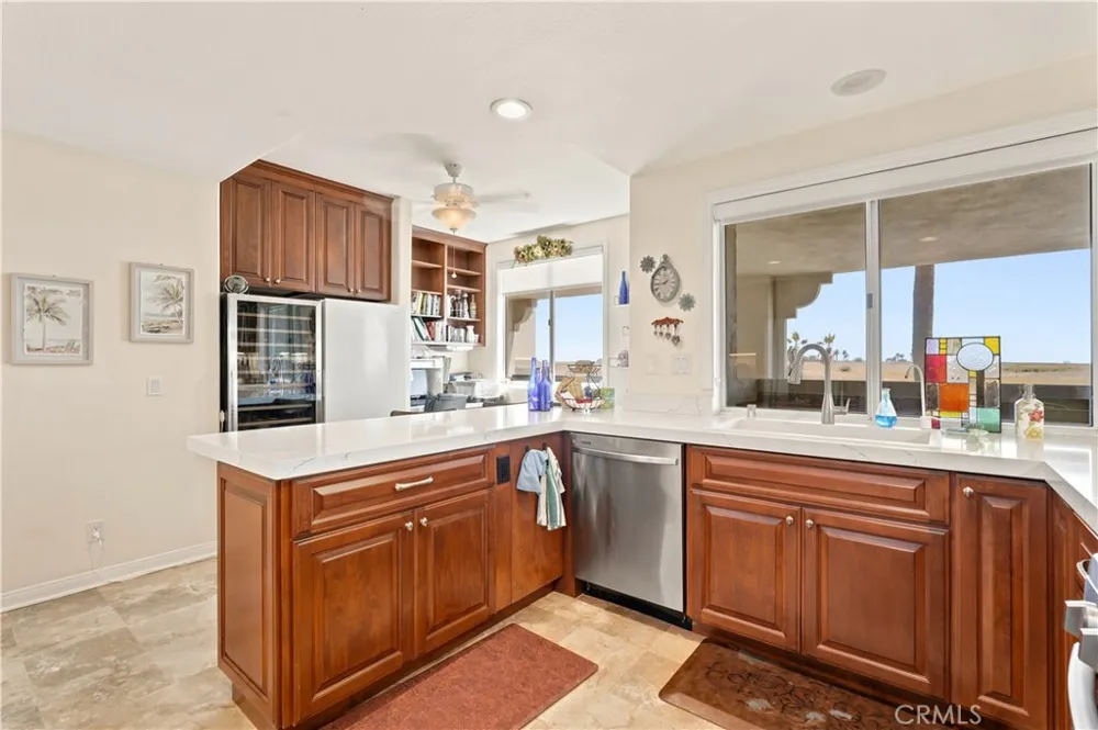 4167 Warner #205 Huntington Beach, CA 92649