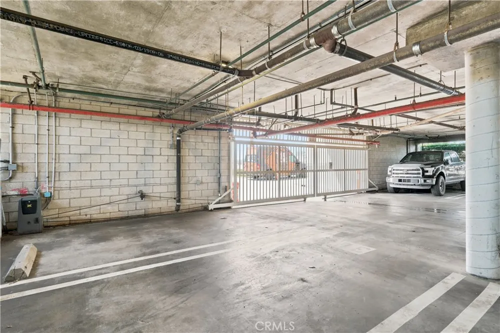 4167 Warner #205 Huntington Beach, CA 92649