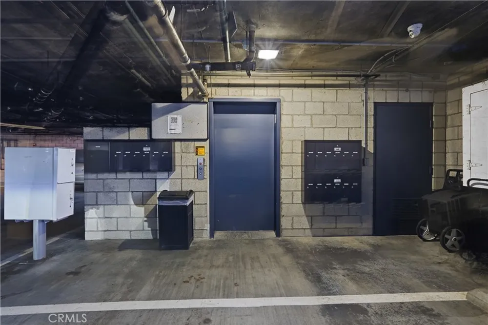 4167 Warner #205 Huntington Beach, CA 92649