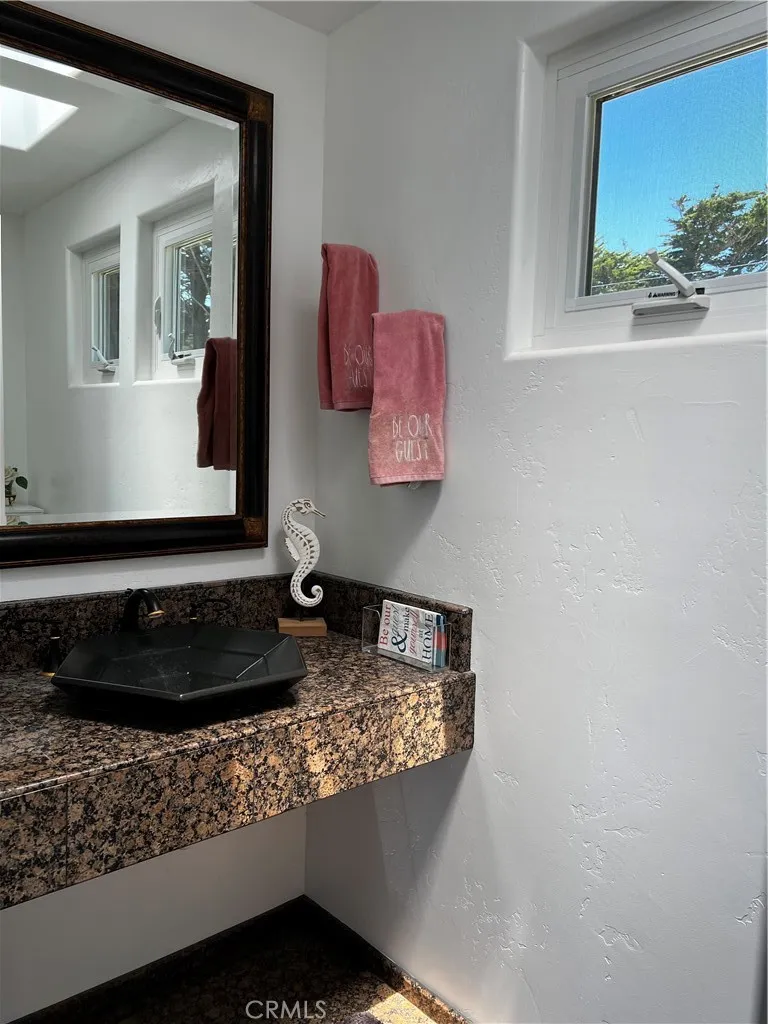 212 Weymouth Street Cambria, CA 93428