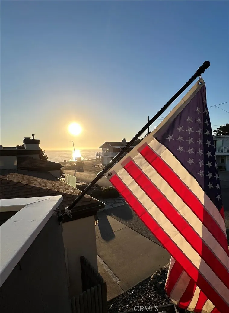 212 Weymouth Street Cambria, CA 93428