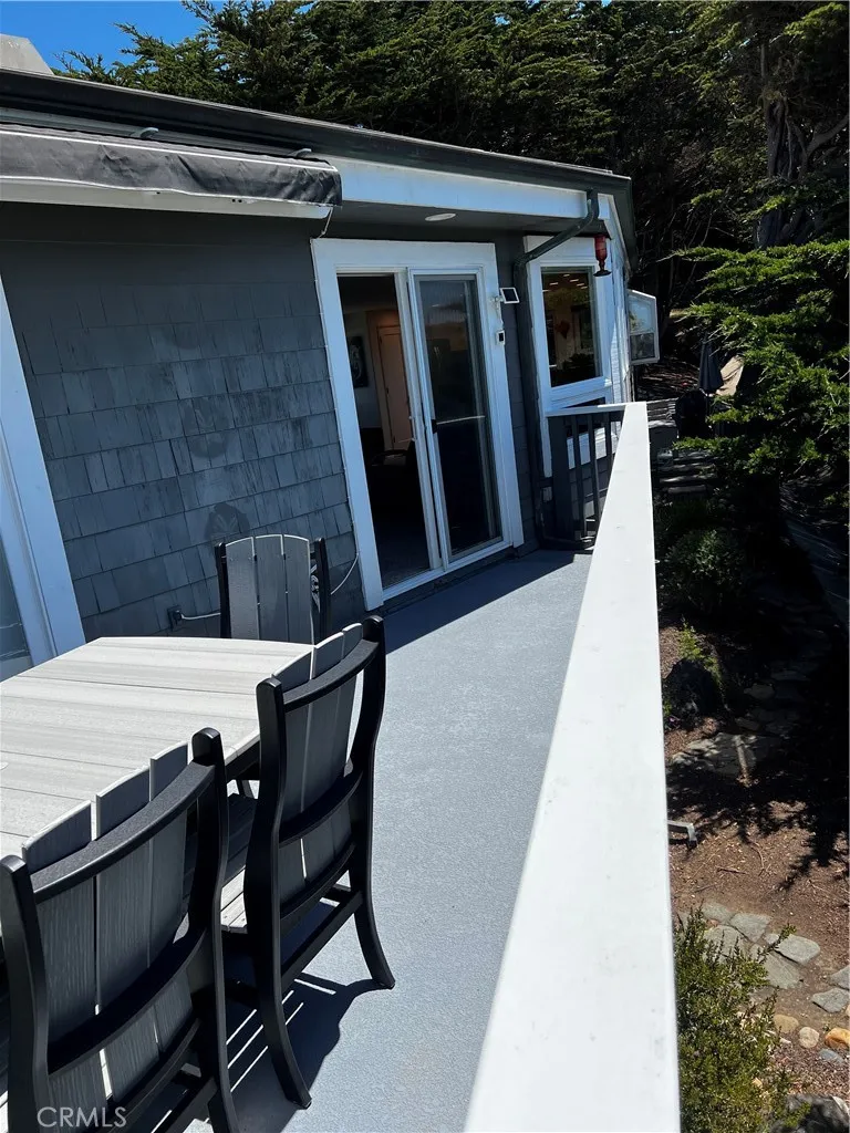 212 Weymouth Street Cambria, CA 93428