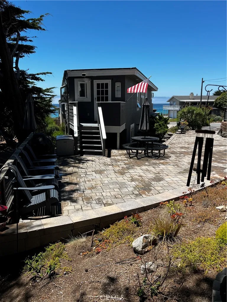 212 Weymouth Street Cambria, CA 93428