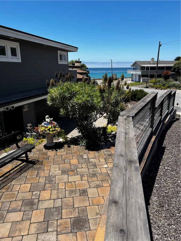 212 Weymouth Street Cambria, CA 93428