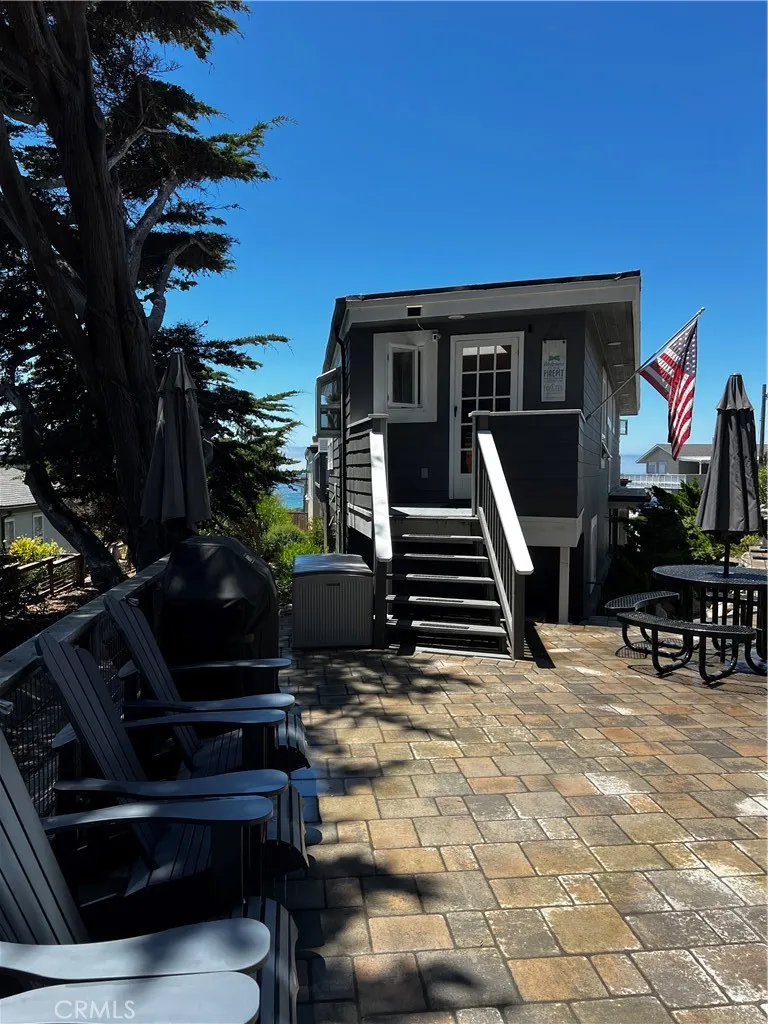 212 Weymouth Street Cambria, CA 93428