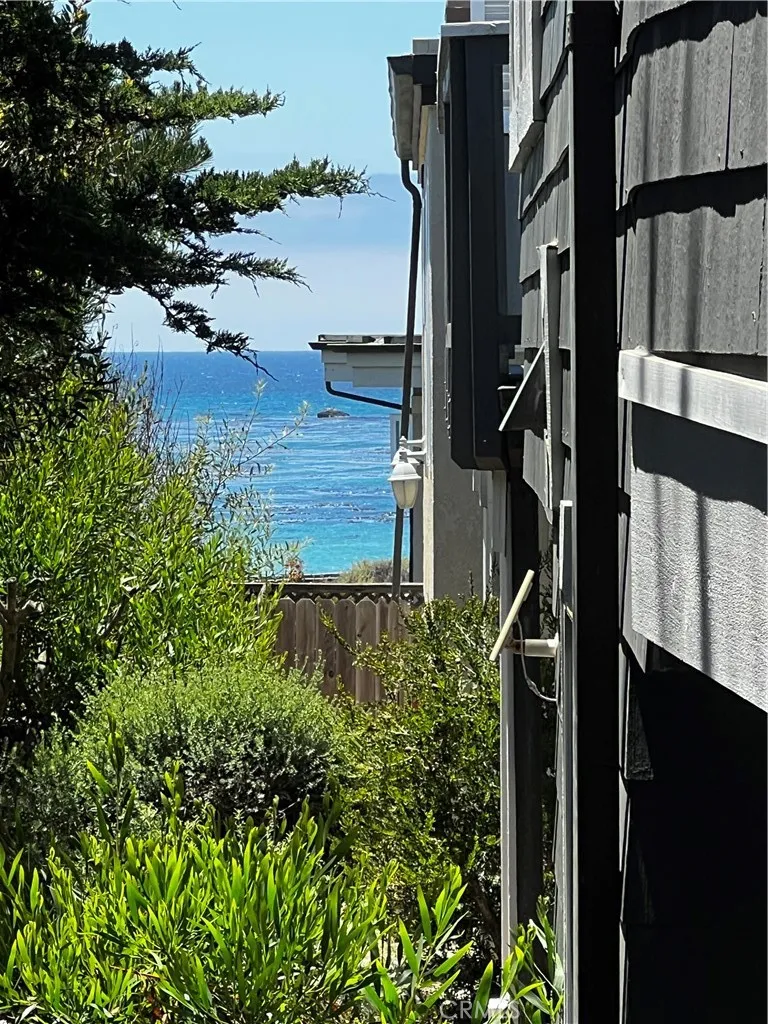 212 Weymouth Street Cambria, CA 93428