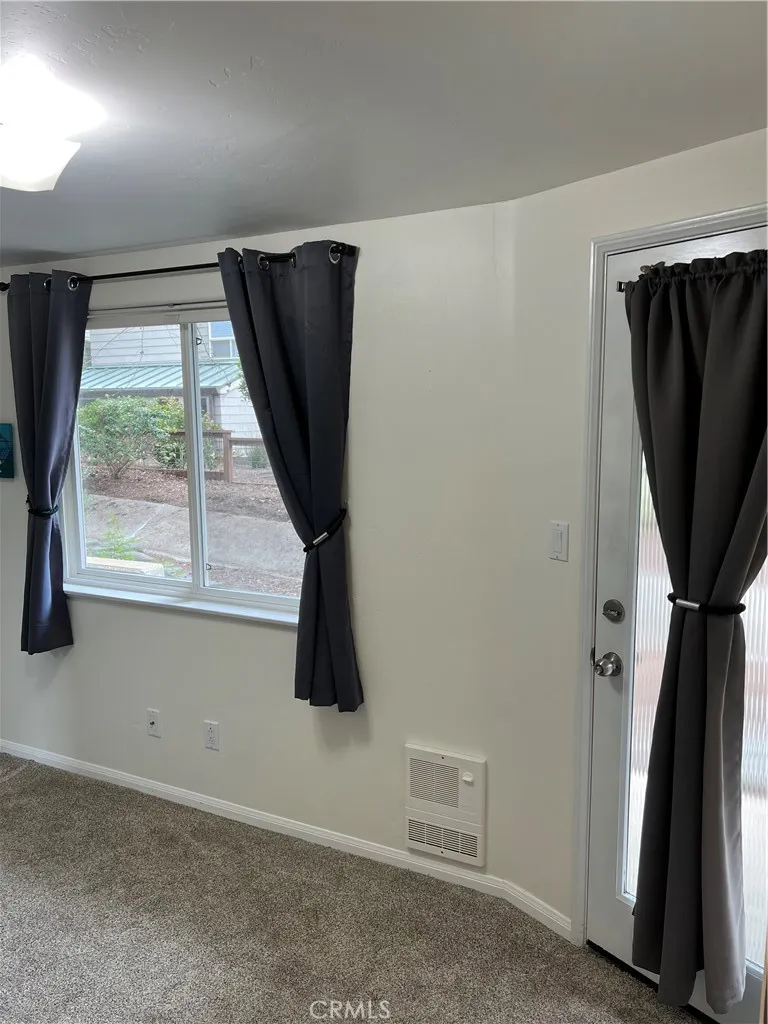 212 Weymouth Street Cambria, CA 93428