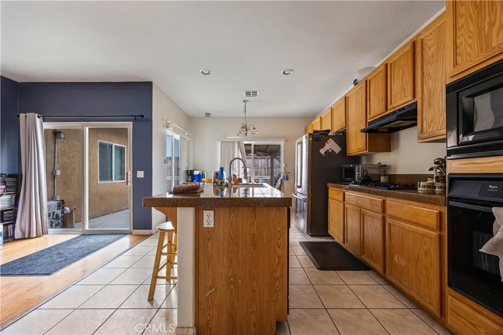 13166 Four Hills Way Victorville, CA 92392