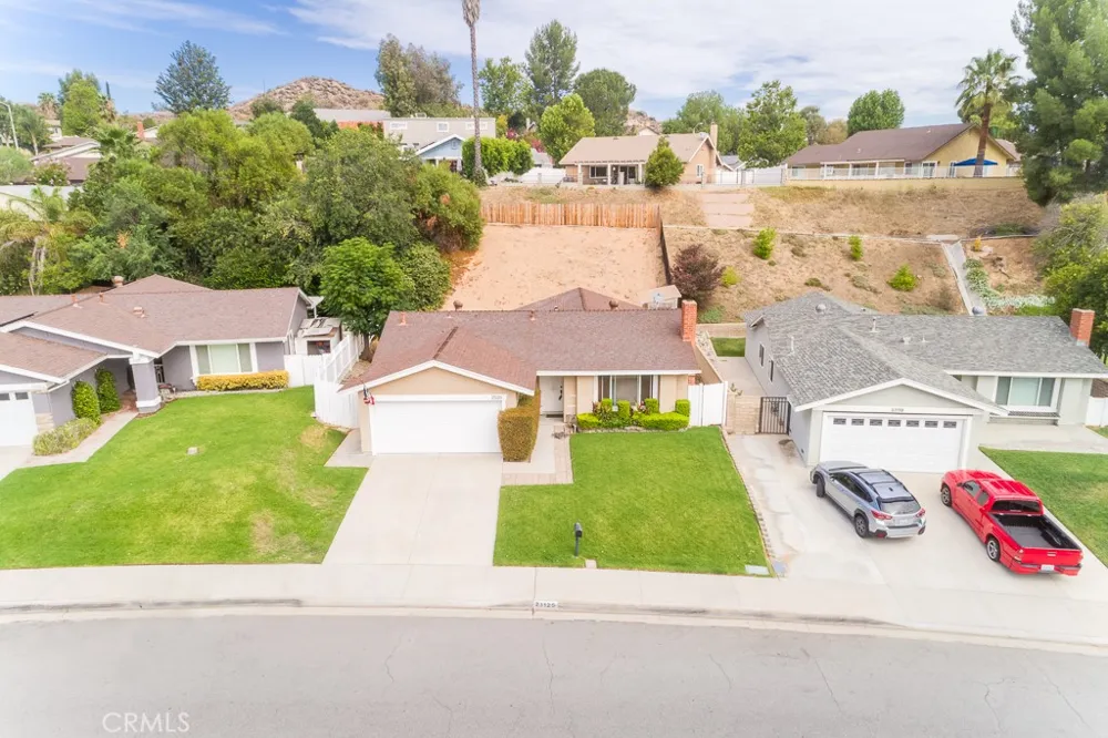 23125 Pamplico Drive Valencia, CA 91354