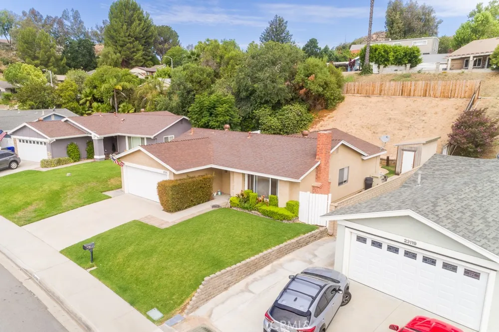 23125 Pamplico Drive Valencia, CA 91354