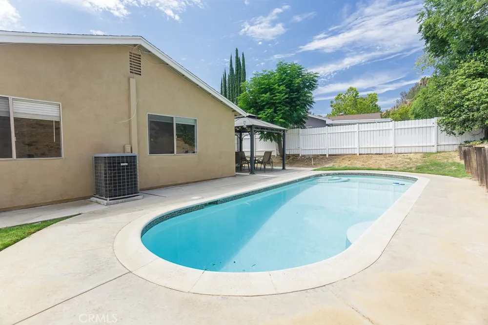 23125 Pamplico Drive Valencia, CA 91354
