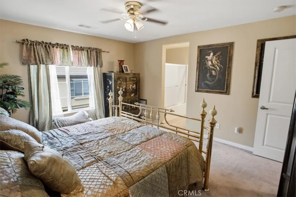 28403 Casselman Saugus, CA 91350