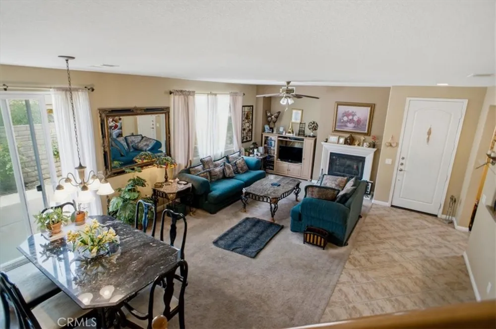 28403 Casselman Saugus, CA 91350