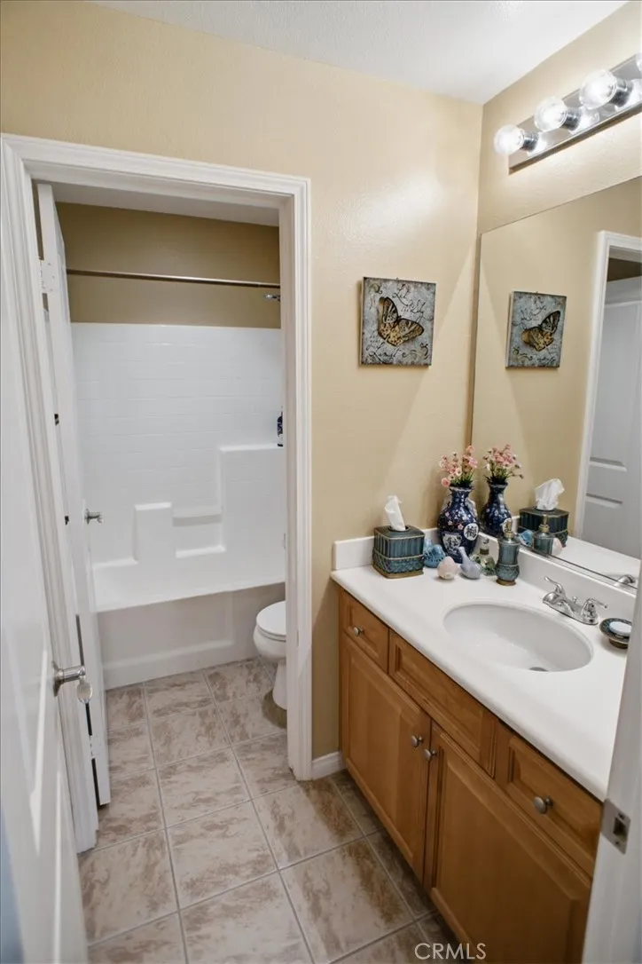 28403 Casselman Saugus, CA 91350
