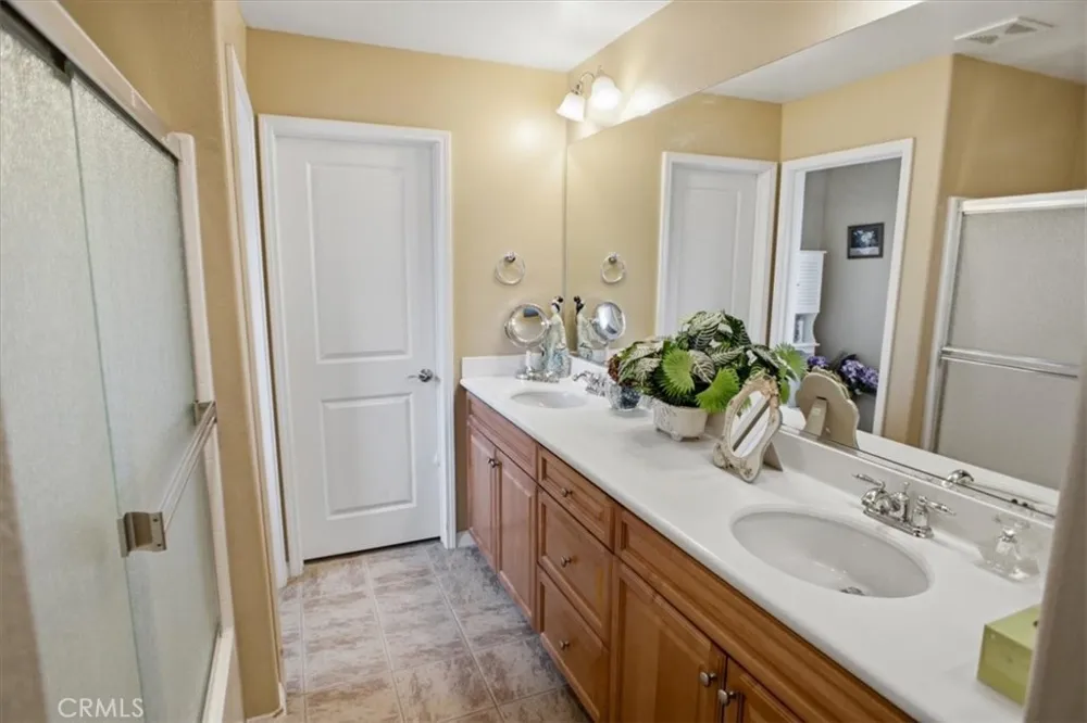 28403 Casselman Saugus, CA 91350