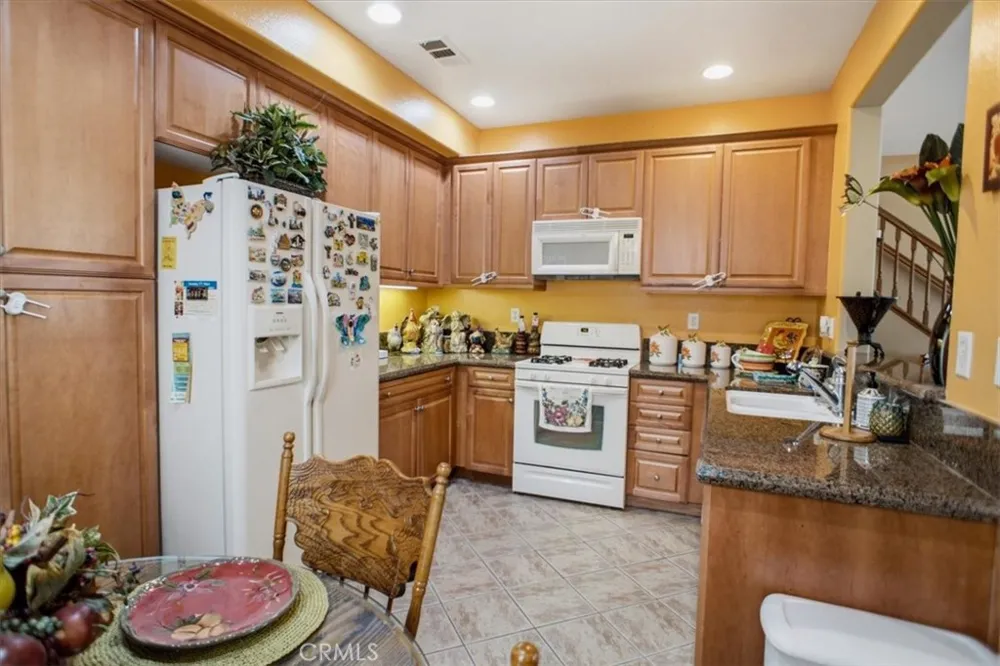 28403 Casselman Saugus, CA 91350