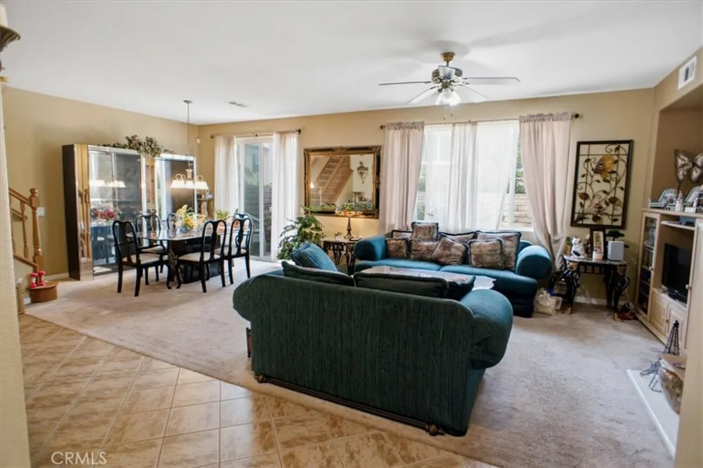 28403 Casselman Saugus, CA 91350