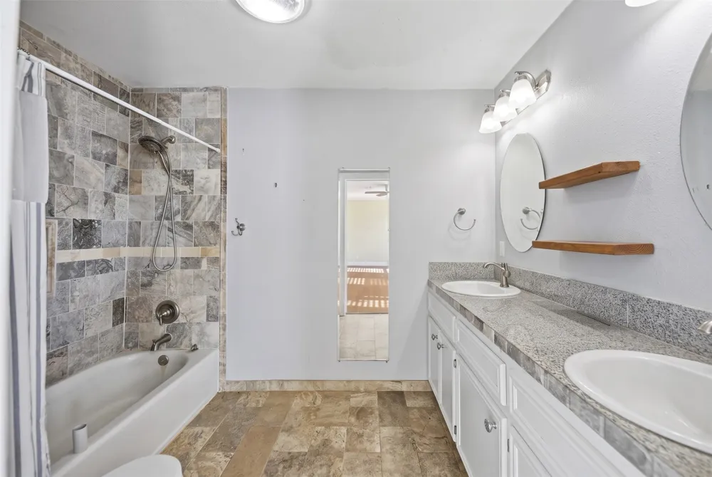 2980 Rabbs Prairie Road La Grange, TX 78945