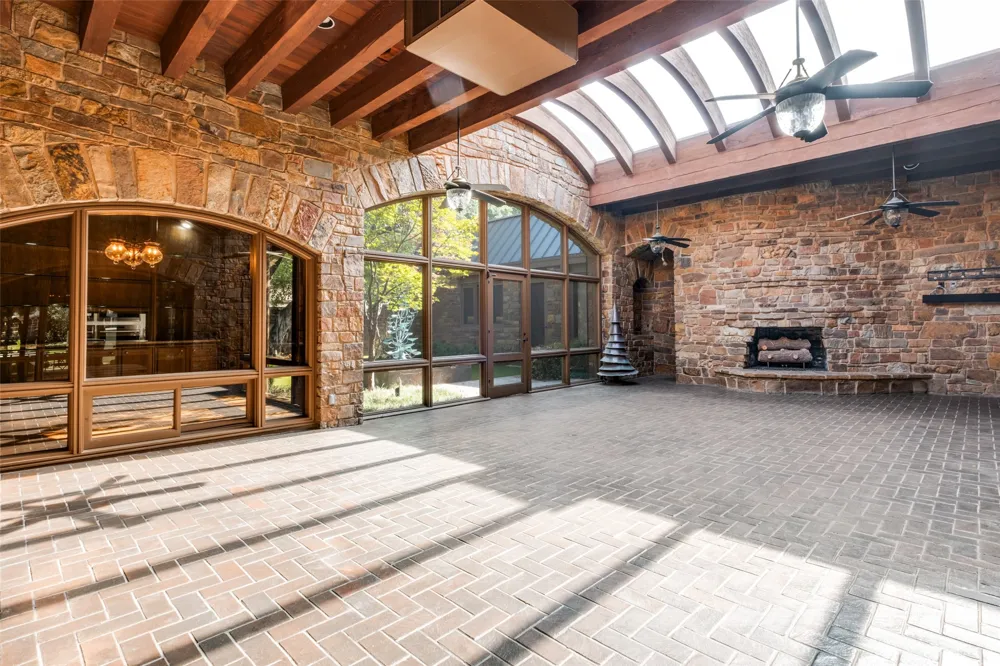 3848 Potomac Avenue Highland Park, TX 75205