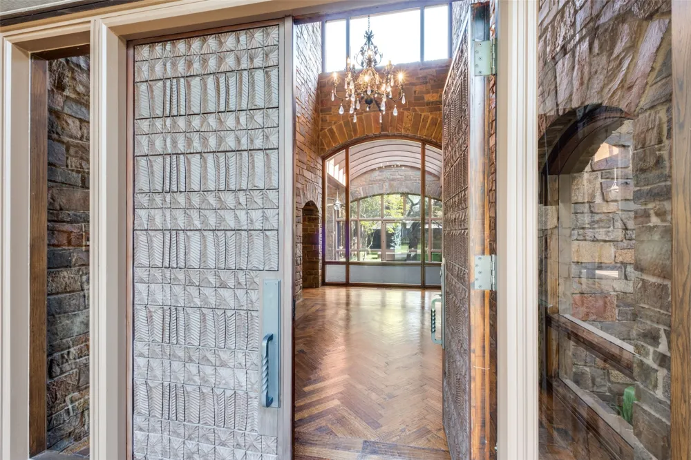 3848 Potomac Avenue Highland Park, TX 75205