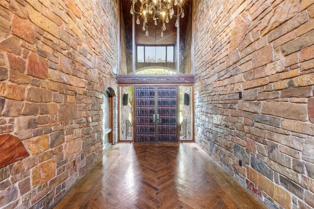 3848 Potomac Avenue Highland Park, TX 75205