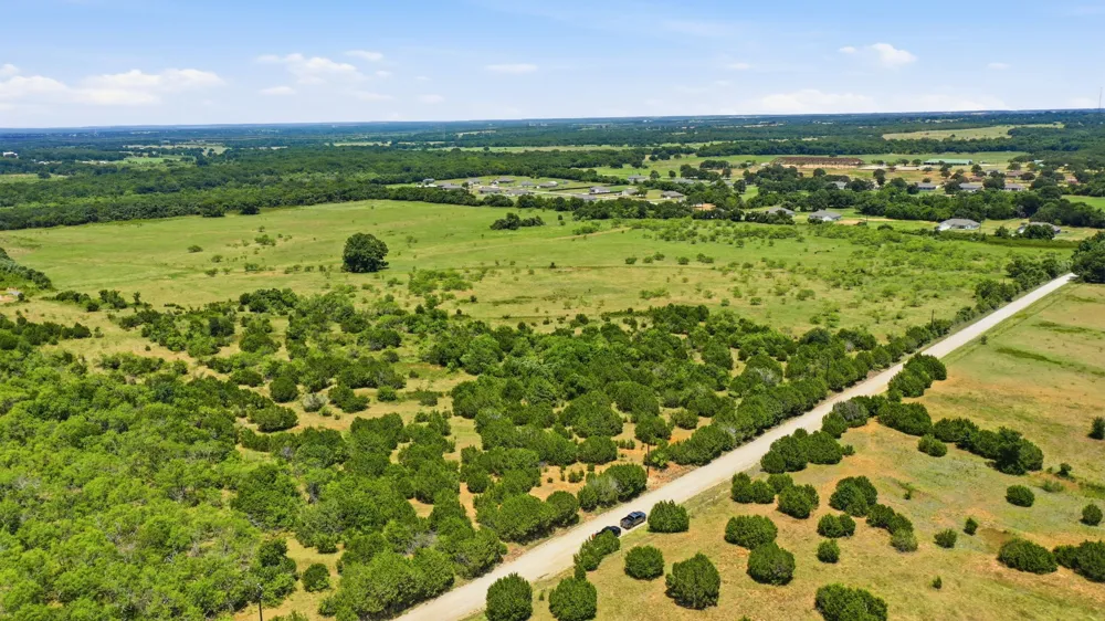 E Fm 2210 E Poolville, TX 76487