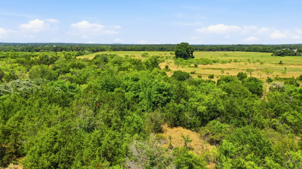 E Fm 2210 E Poolville, TX 76487