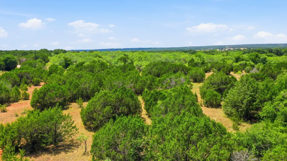 E Fm 2210 E Poolville, TX 76487