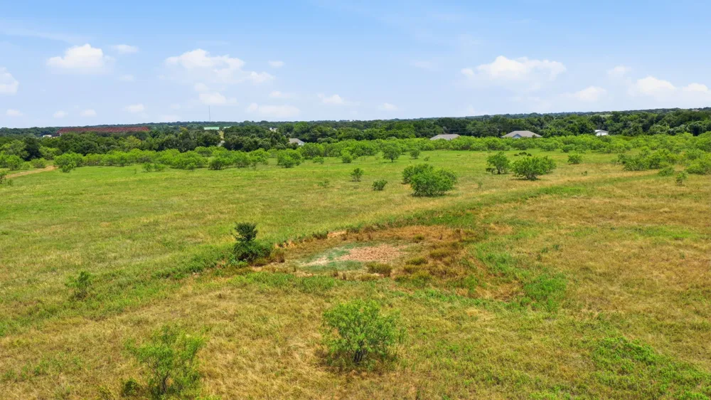 E Fm 2210 E Poolville, TX 76487