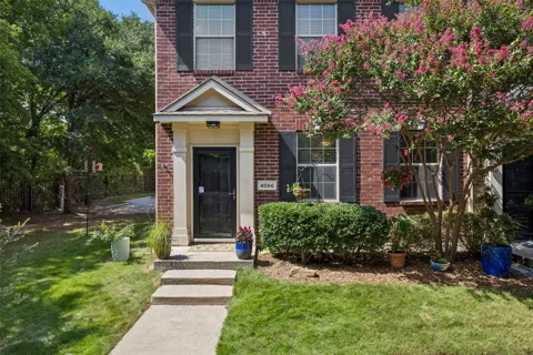 4066 Kyndra Circle