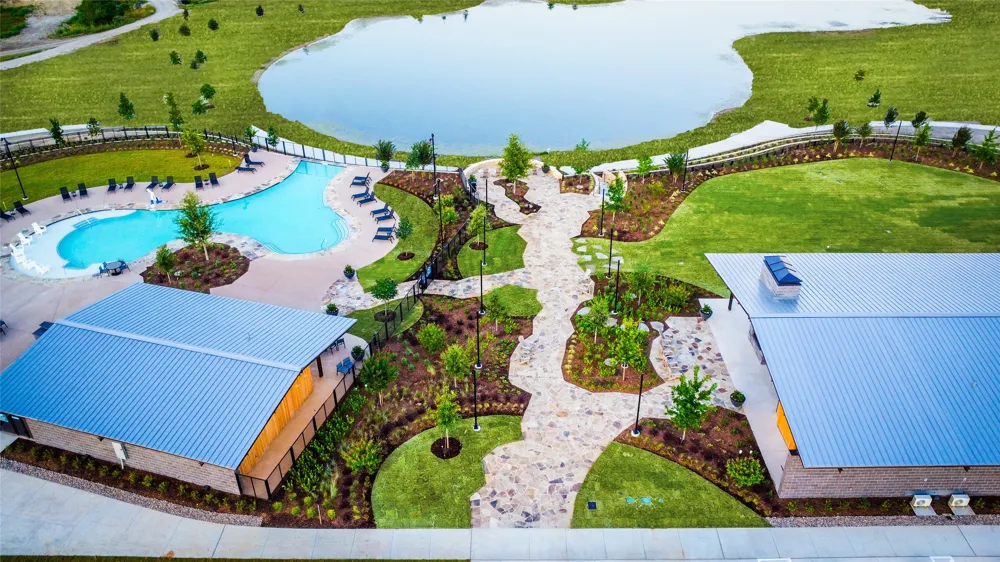 143 Summer Rain Way Newark, TX 76071