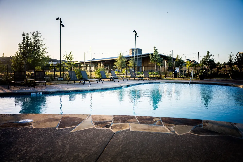 143 Summer Rain Way Newark, TX 76071