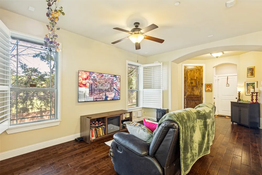 1017 Brook Hollow Drive Euless, TX 76039
