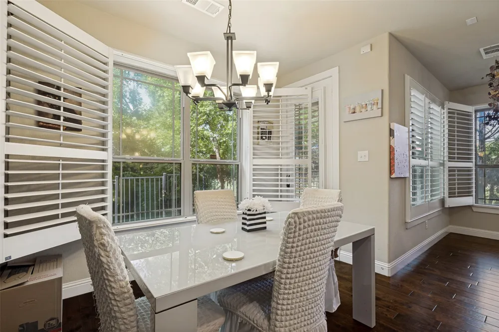 1017 Brook Hollow Drive Euless, TX 76039