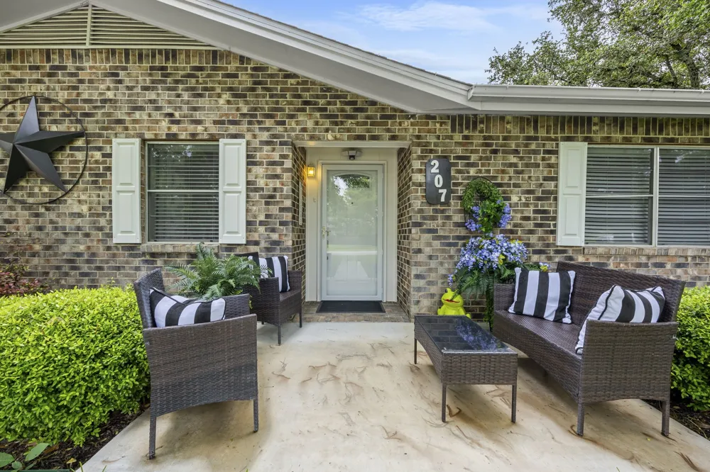 207 S Brook Street San Saba, TX 76877