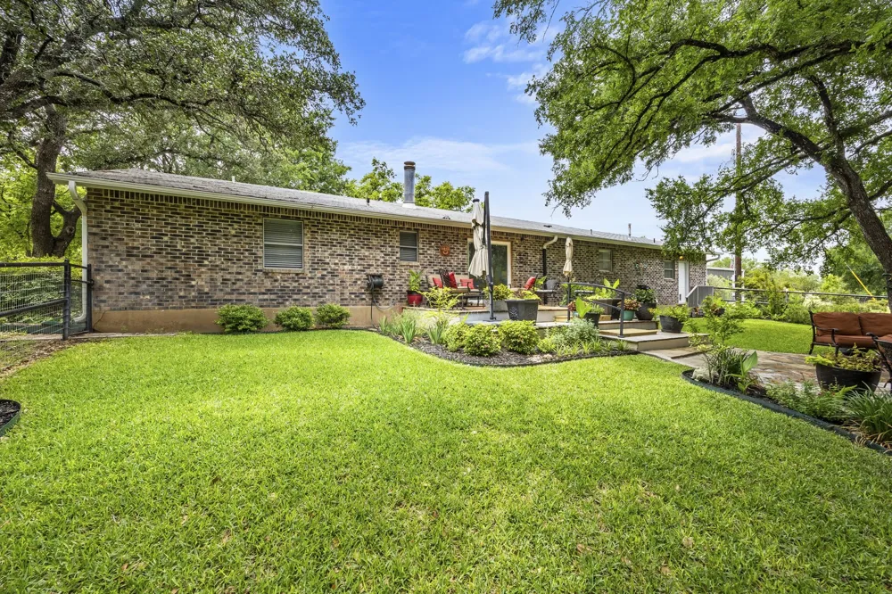 207 S Brook Street San Saba, TX 76877
