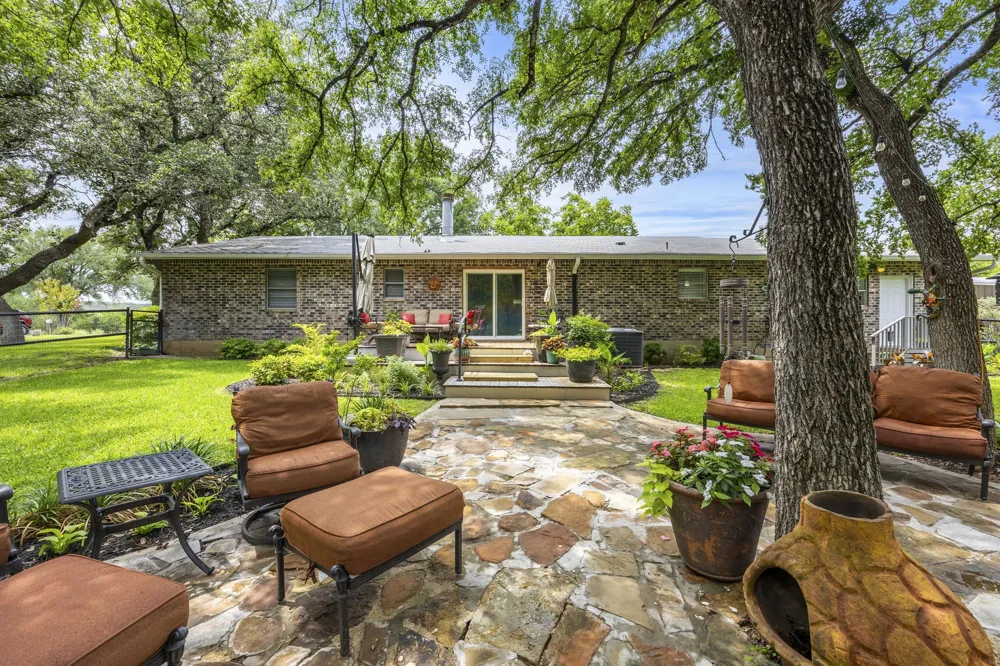 207 S Brook Street San Saba, TX 76877