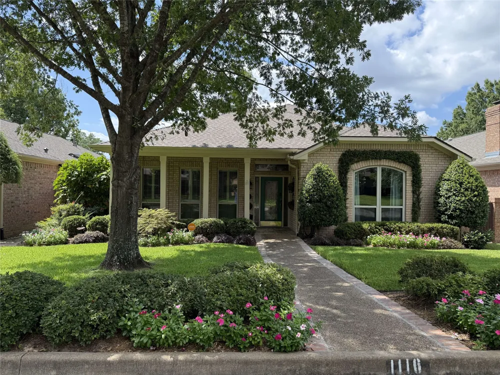 1116 Oak Garden Circle Tyler, TX 75703