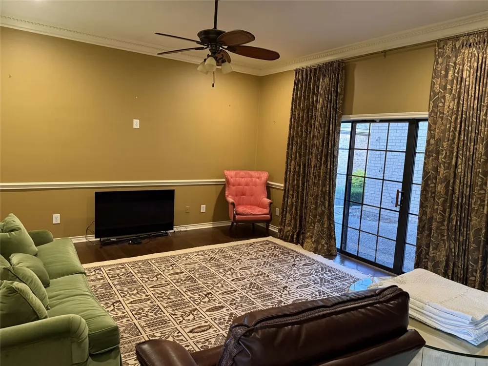 1116 Oak Garden Circle Tyler, TX 75703