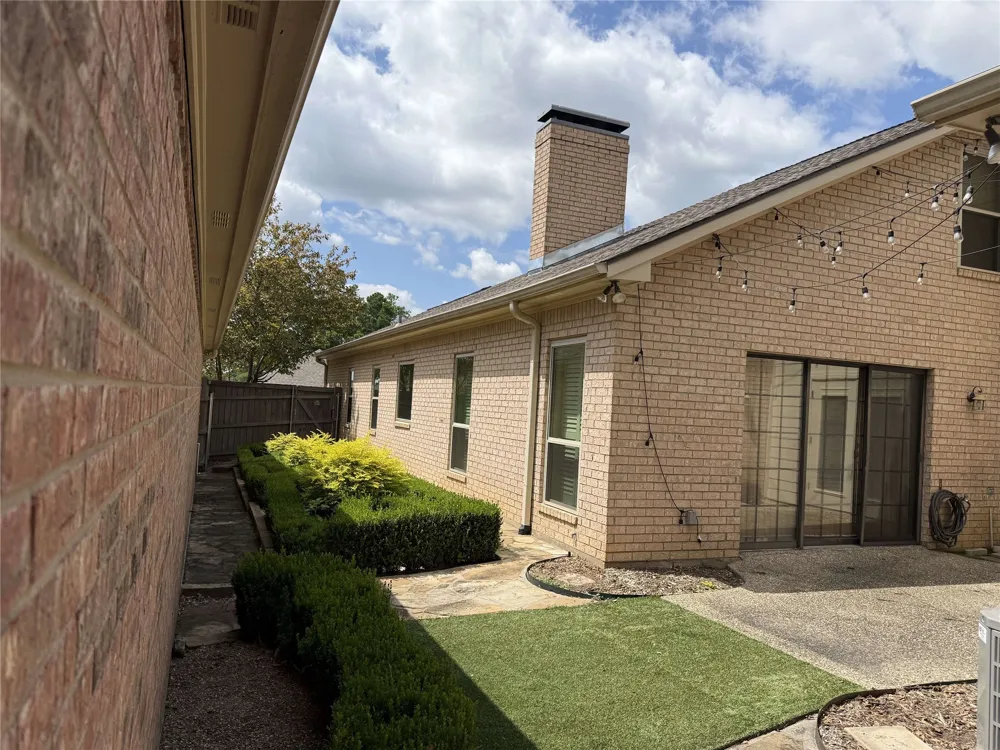 1116 Oak Garden Circle Tyler, TX 75703