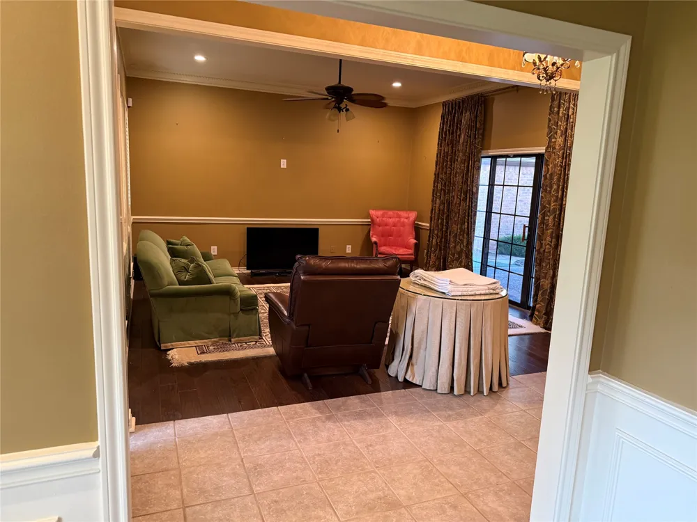 1116 Oak Garden Circle Tyler, TX 75703