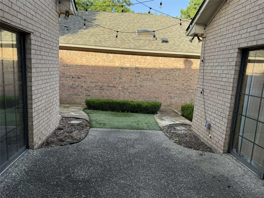 1116 Oak Garden Circle Tyler, TX 75703