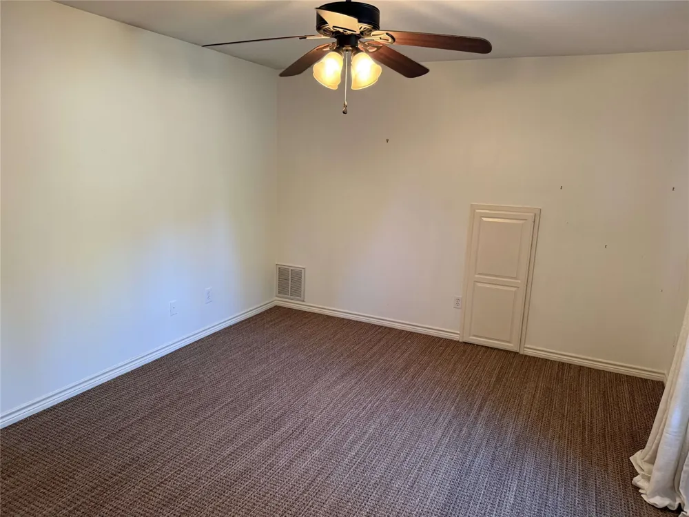1116 Oak Garden Circle Tyler, TX 75703