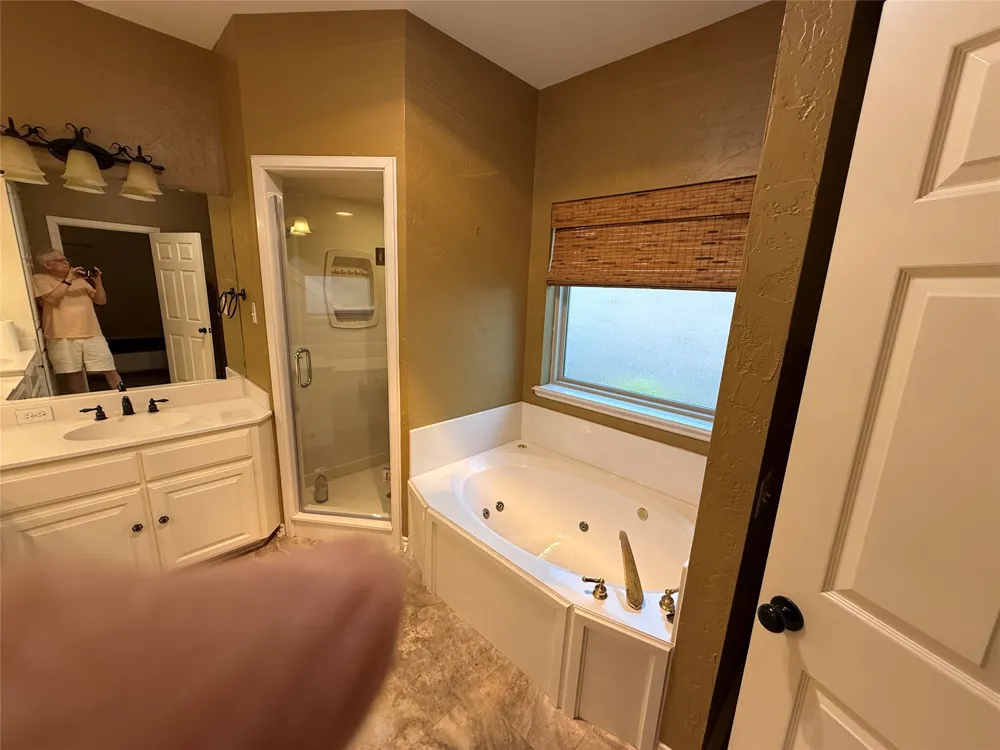 1116 Oak Garden Circle Tyler, TX 75703