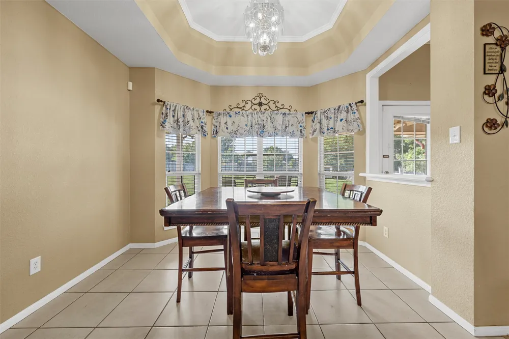 608 Pebble Creek Drive Hewitt, TX 76643