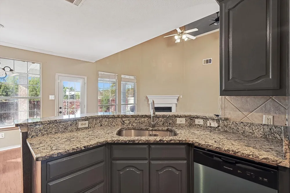 8837 Sunset Trace Drive Fort Worth, TX 76244